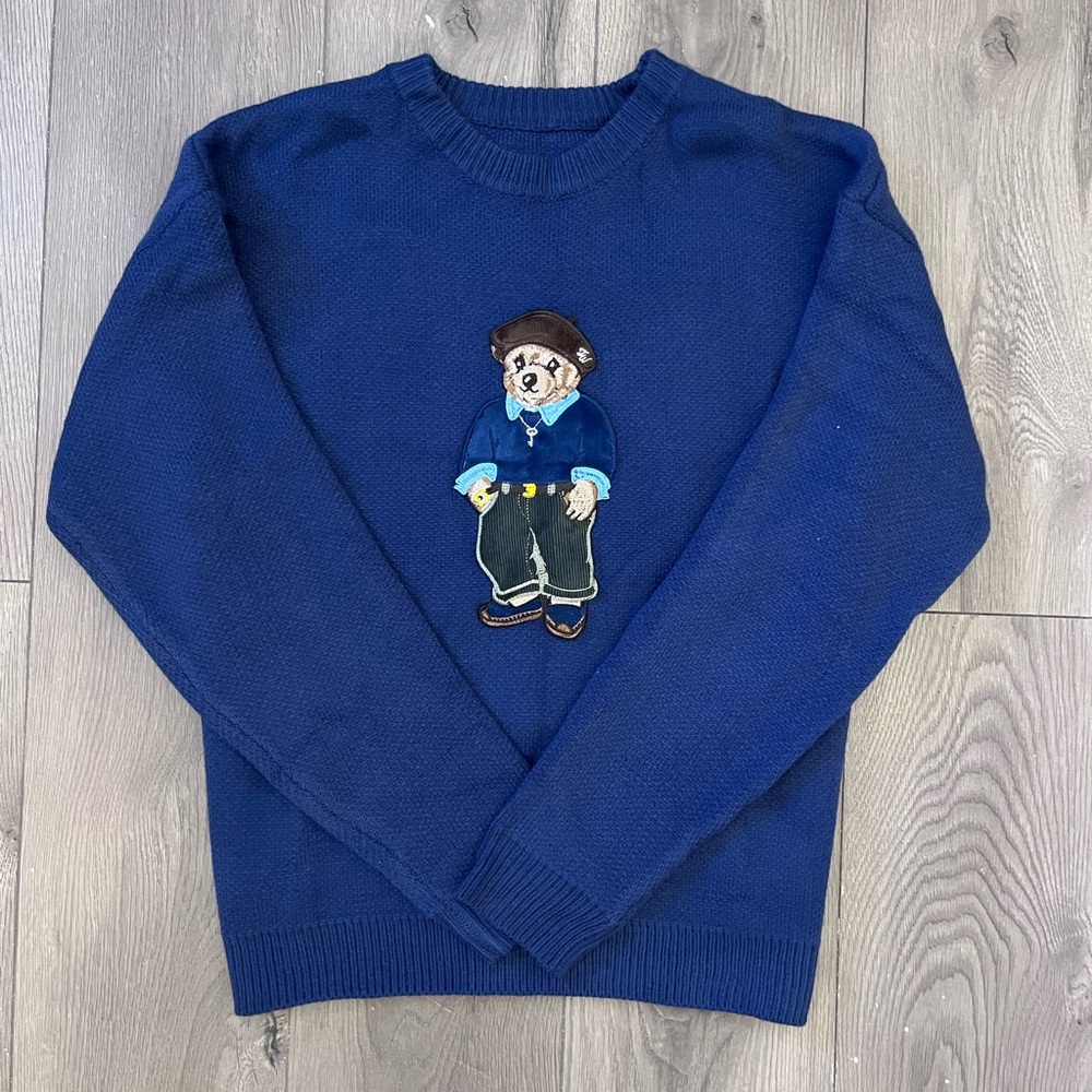 Stylish Navy Crewneck Sweater with Bear Design